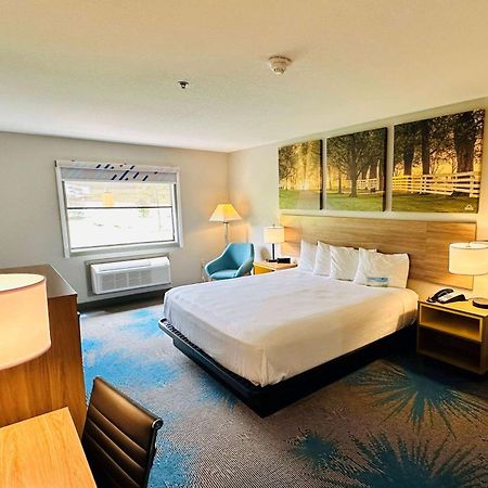 Days Inn & Suites By Wyndham Wynne Ngoại thất bức ảnh