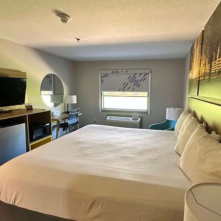 Days Inn & Suites By Wyndham Wynne Ngoại thất bức ảnh