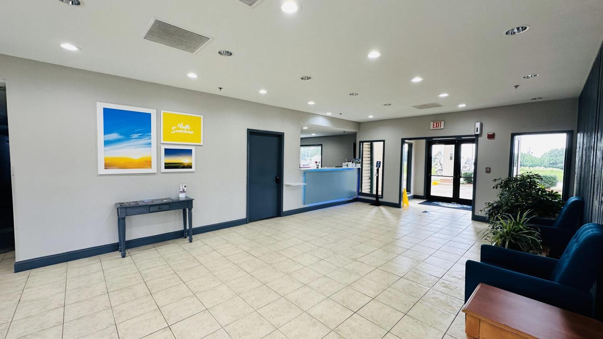 Days Inn & Suites By Wyndham Wynne Ngoại thất bức ảnh
